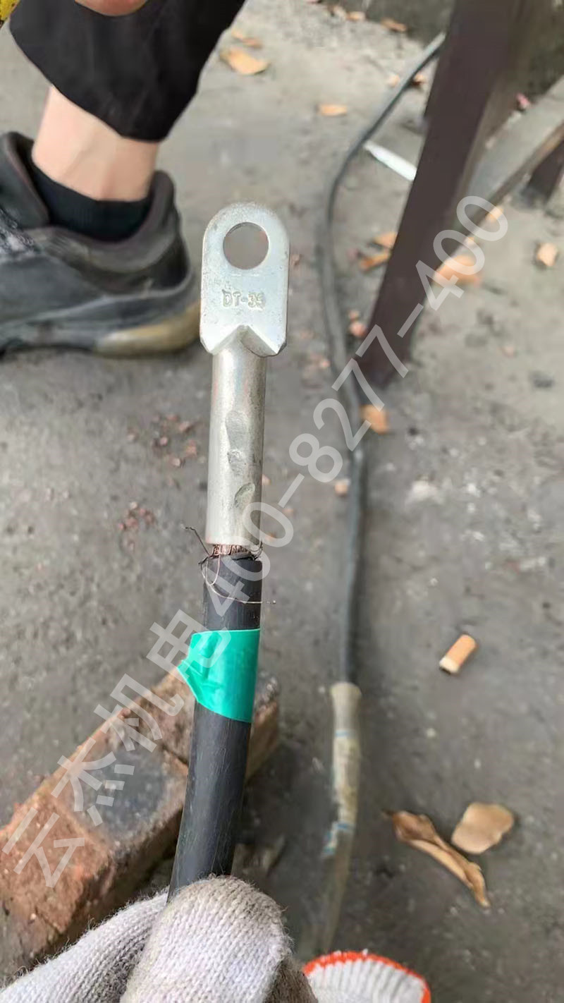 新能源汽車(chē)小鵬展會(huì )9_副本.jpg